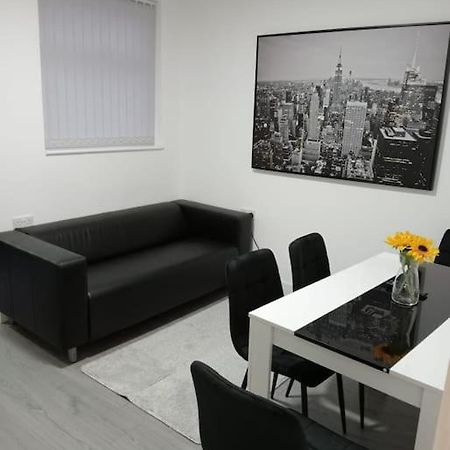 Roovi'S Nest Villa Nottingham Luaran gambar